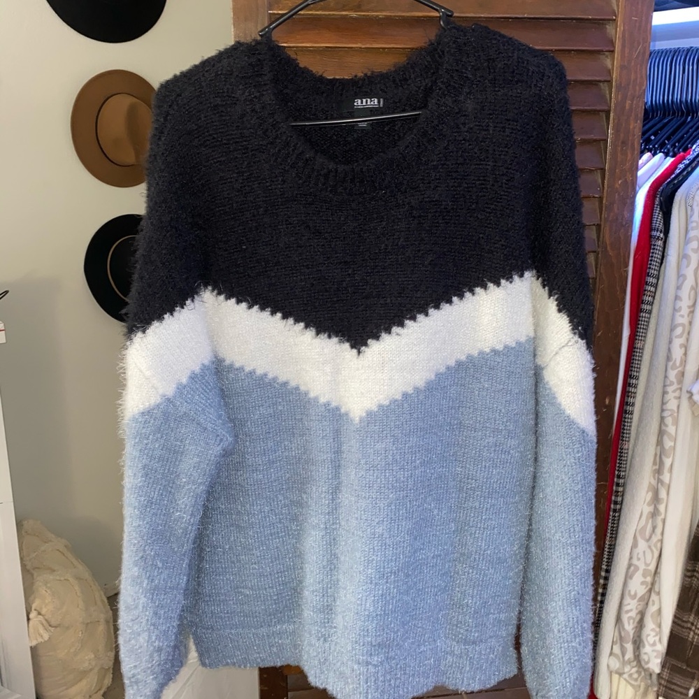 Women’s Plus Size Fuzzy Soft Sweater